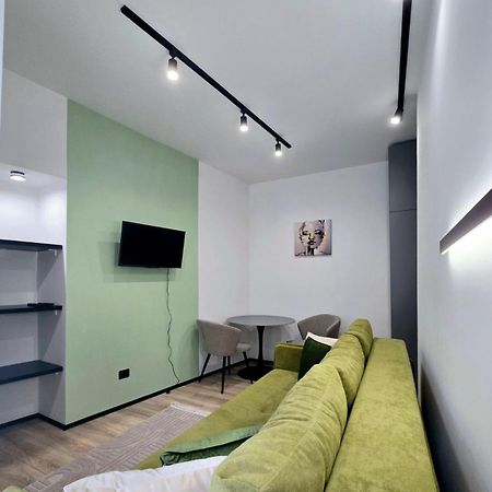 Apartment In The City Center Near The Park Lvov Exteriér fotografie